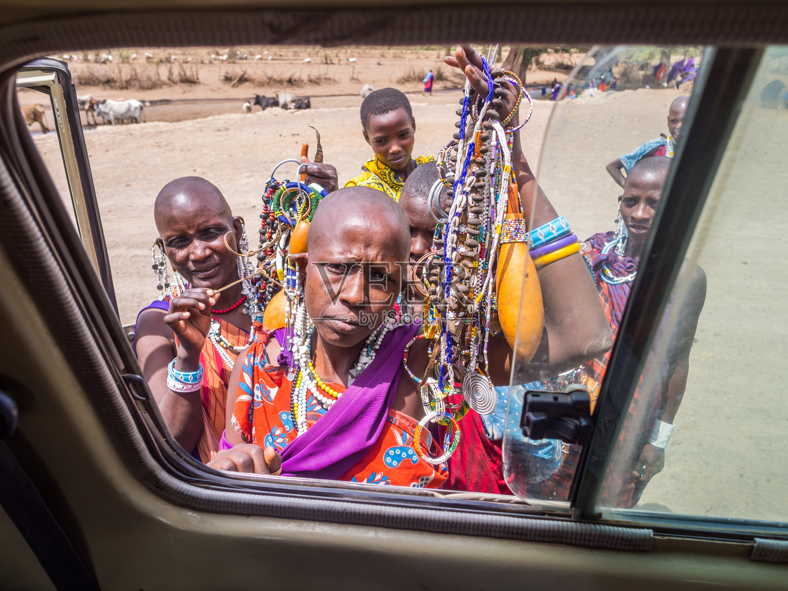 阿鲁沙的马赛人照片摄影图片