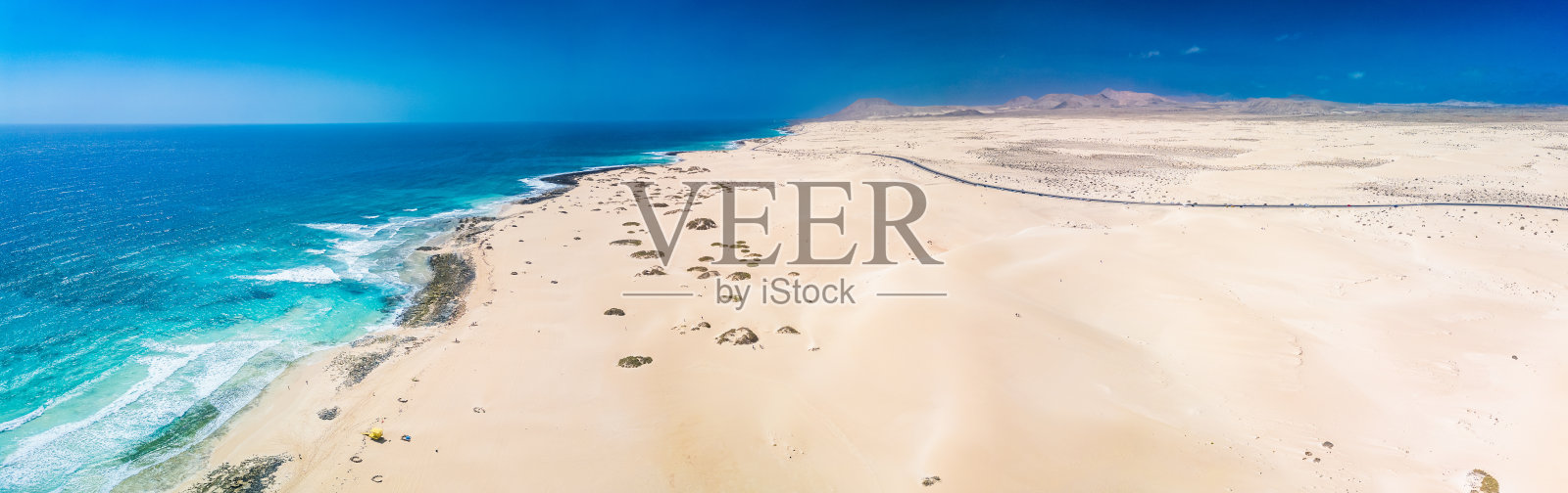 富埃特文图拉岛的科拉莱霍沙丘海滩鸟瞰图照片摄影图片