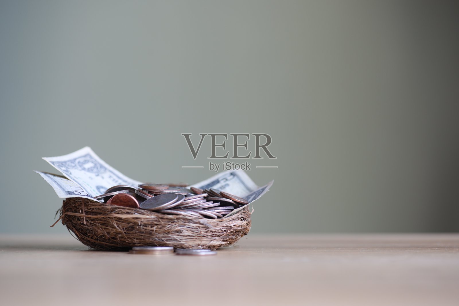 储蓄罐存钱照片摄影图片