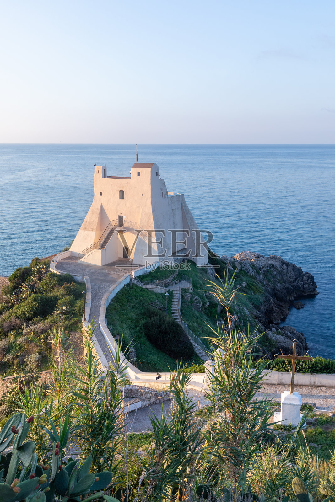 斯佩隆加村的象征——特鲁利亚塔的景观照片摄影图片