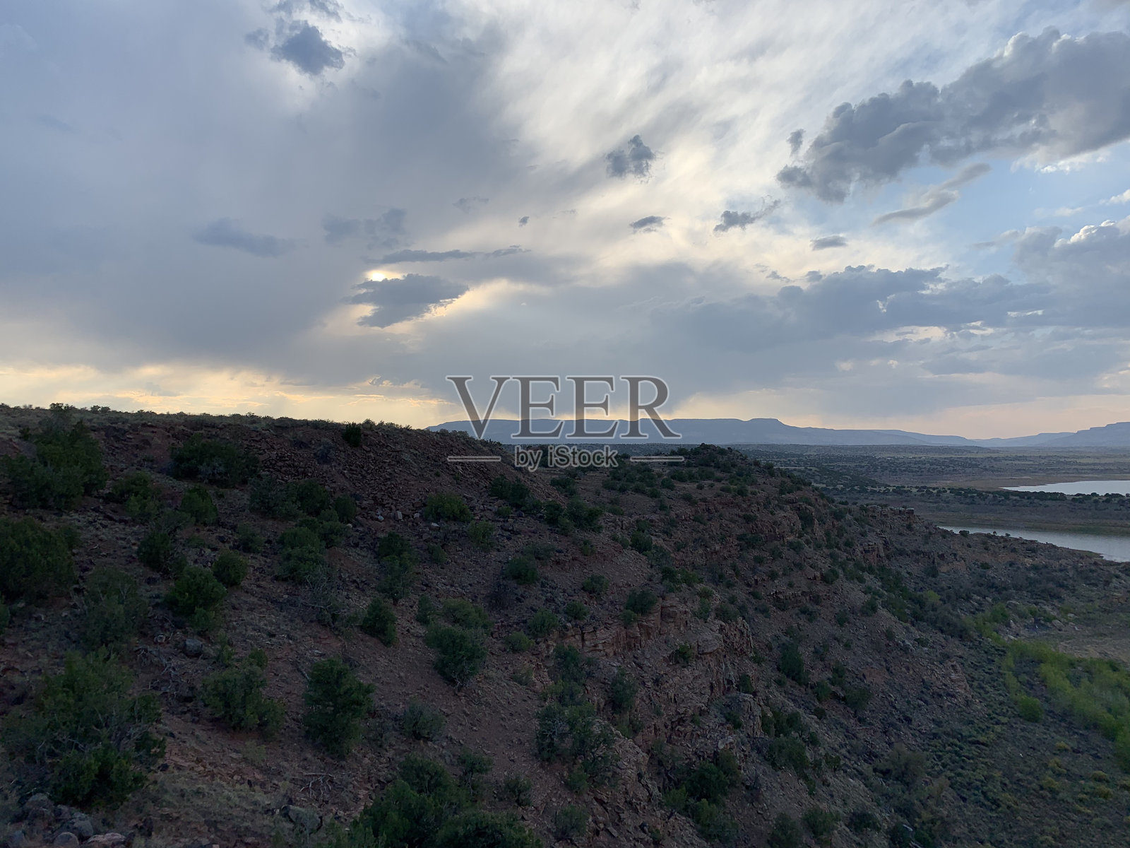 黄昏时分的壮丽风景照片摄影图片