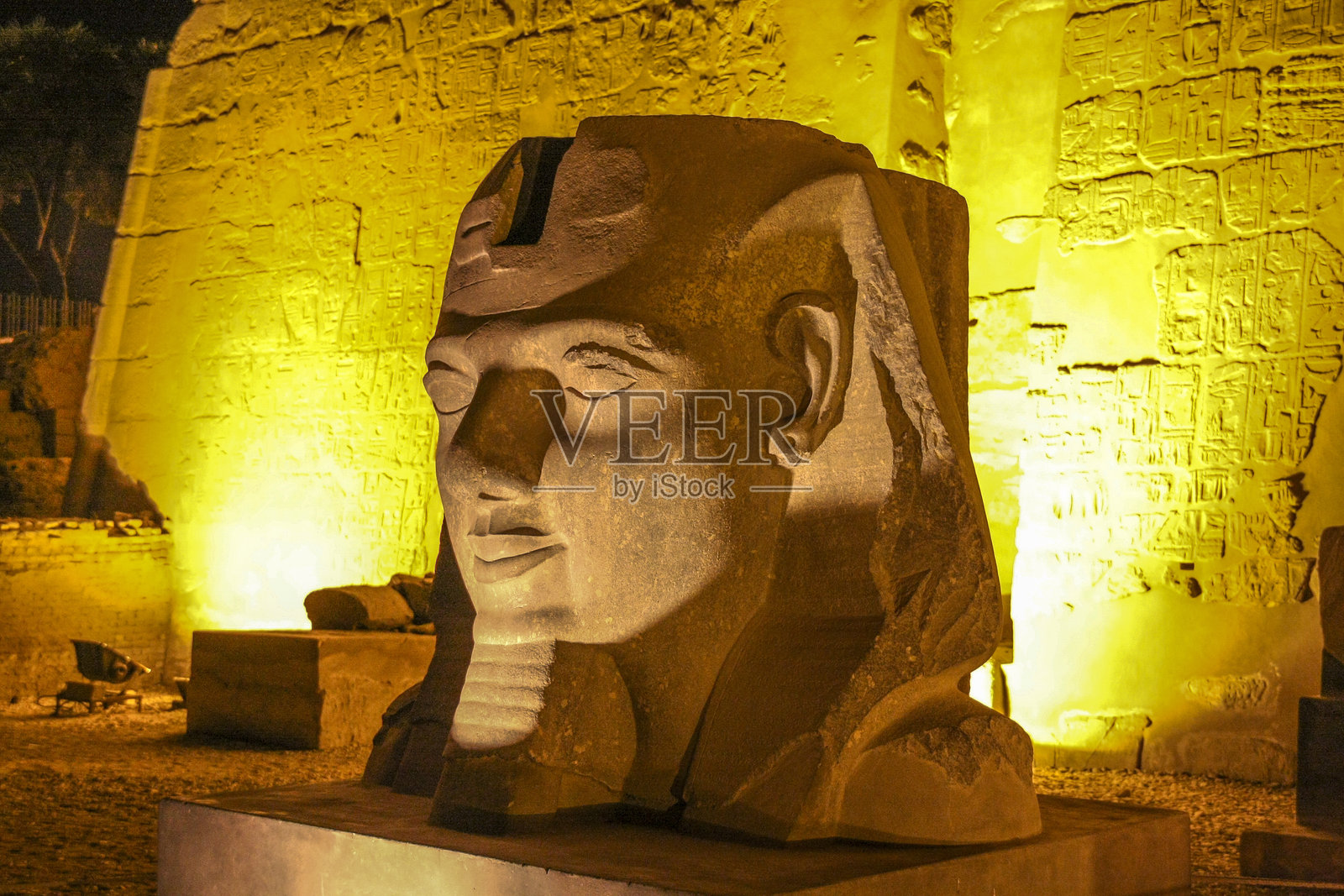 埃及卢克索的卡尔纳克大庙照片摄影图片