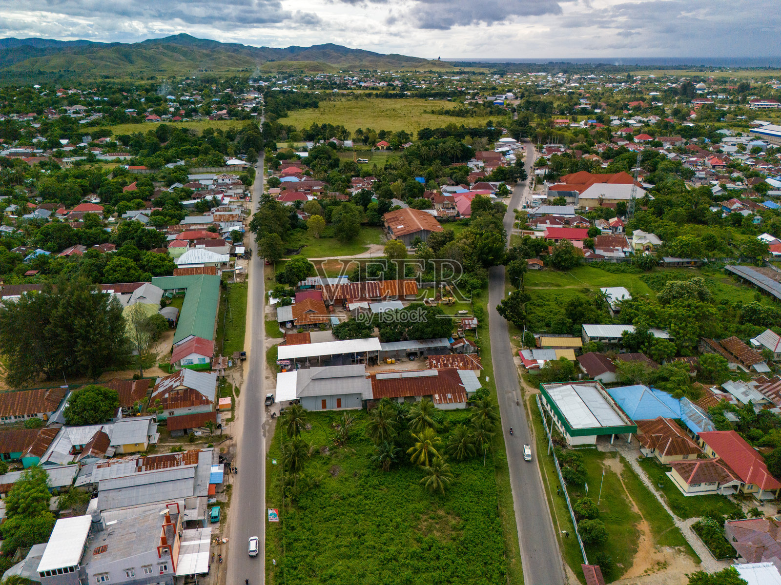 印尼马鲁古省布鲁岛南梅利亚市照片摄影图片