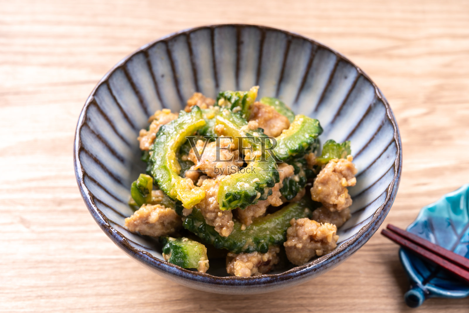 苦瓜猪肉味噌照片摄影图片