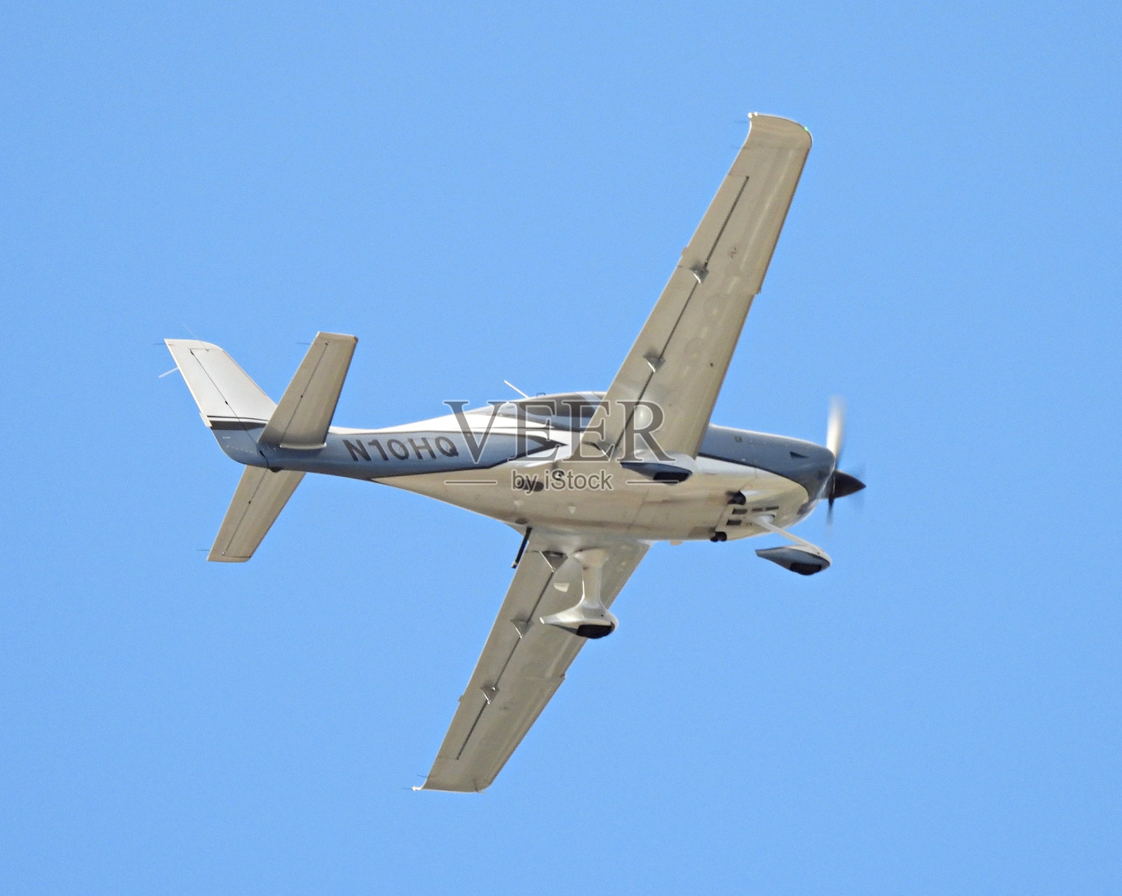 2024 Cirrus Design Corp SR22T 飞机照片摄影图片