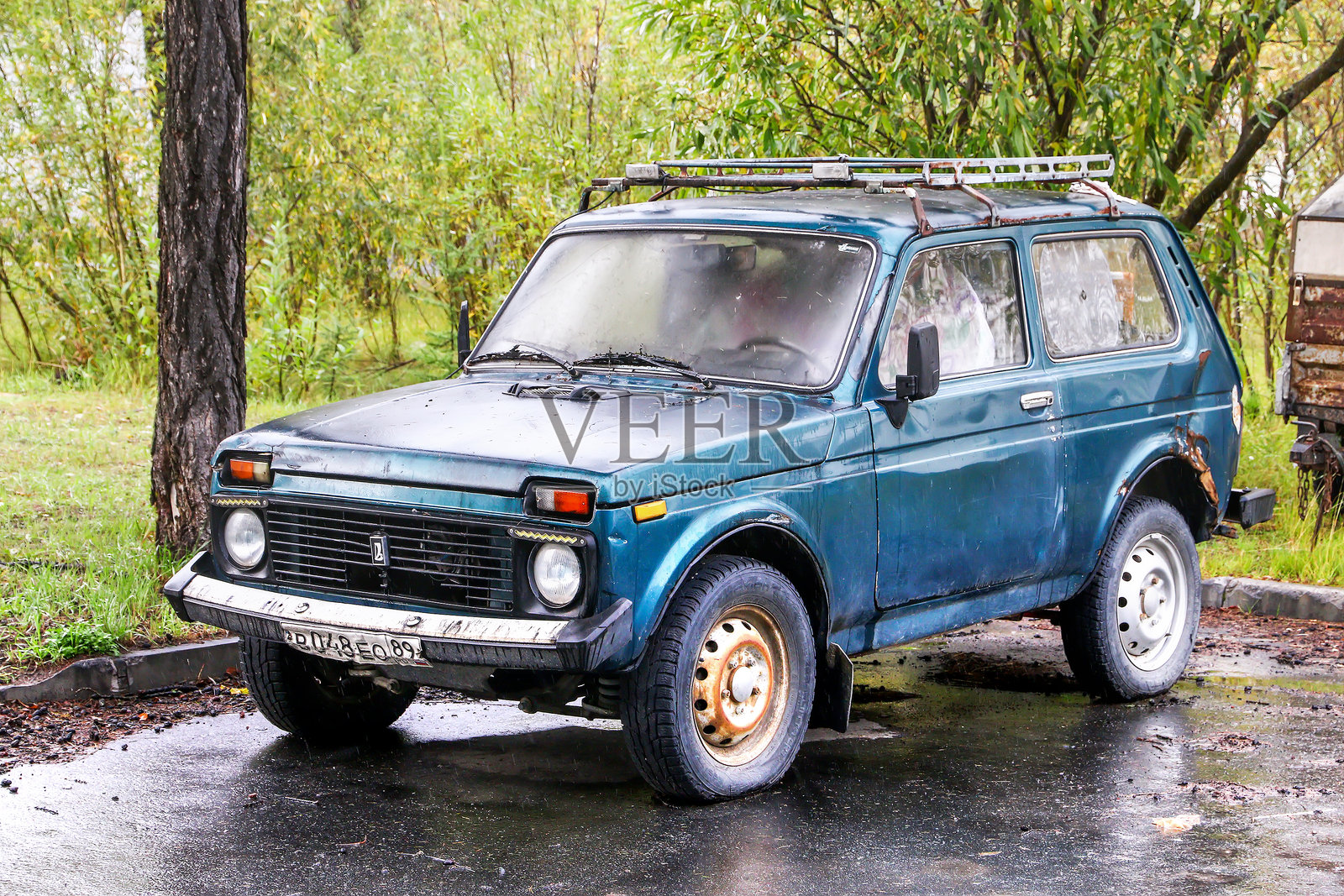 VAZ-21213 Niva照片摄影图片