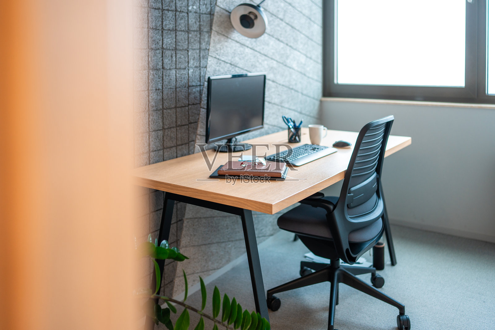 现代专业办公室布置照片摄影图片