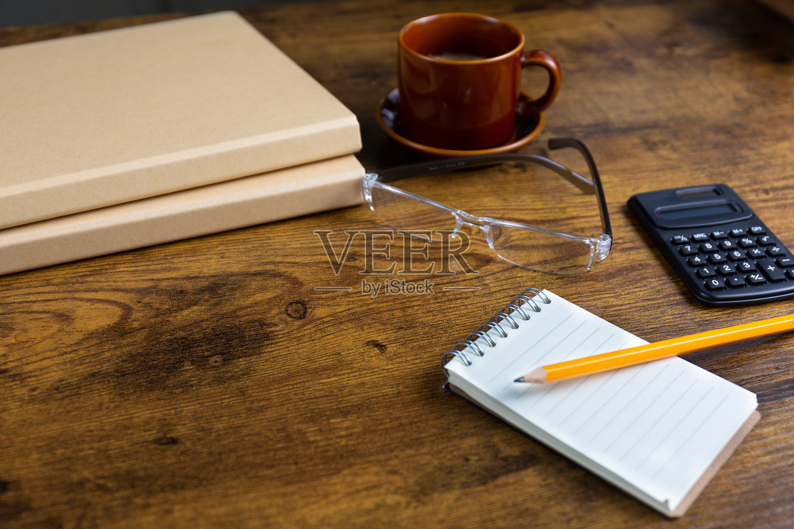 办公桌顶部照片摄影图片