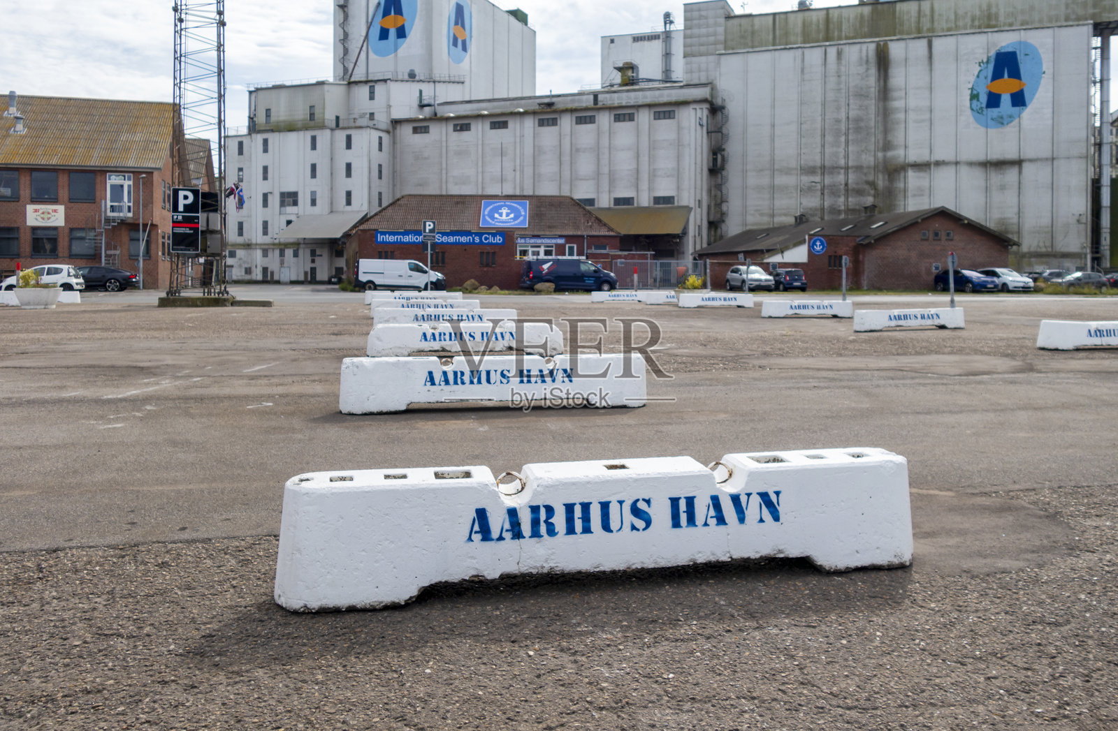 丹麦奥胡斯港的标志照片摄影图片