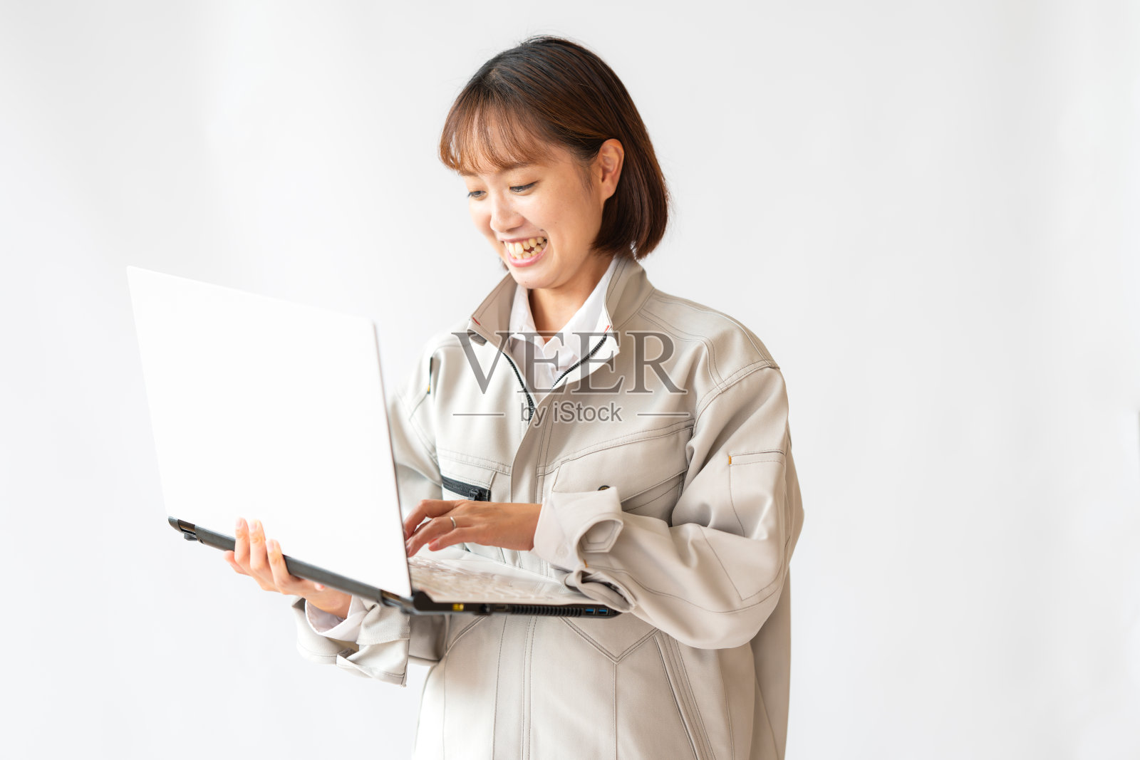 电脑和女人照片摄影图片