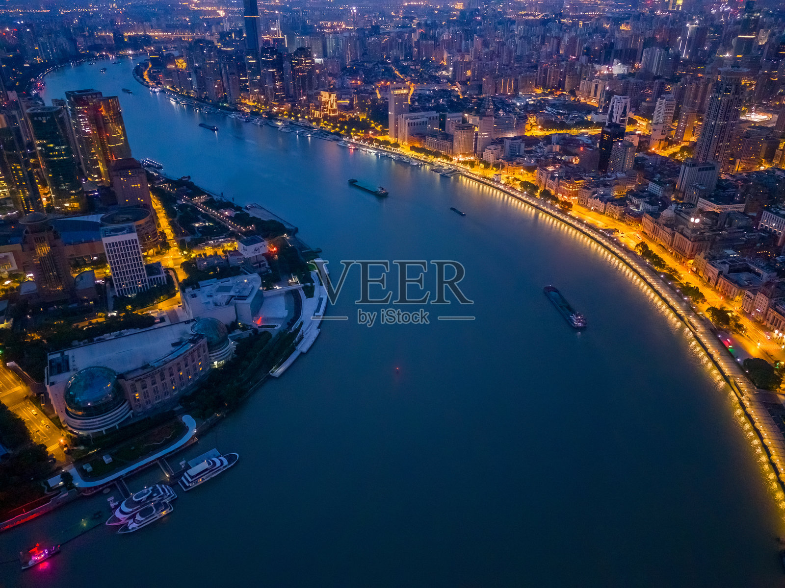 上海日出时的鸟瞰图照片摄影图片