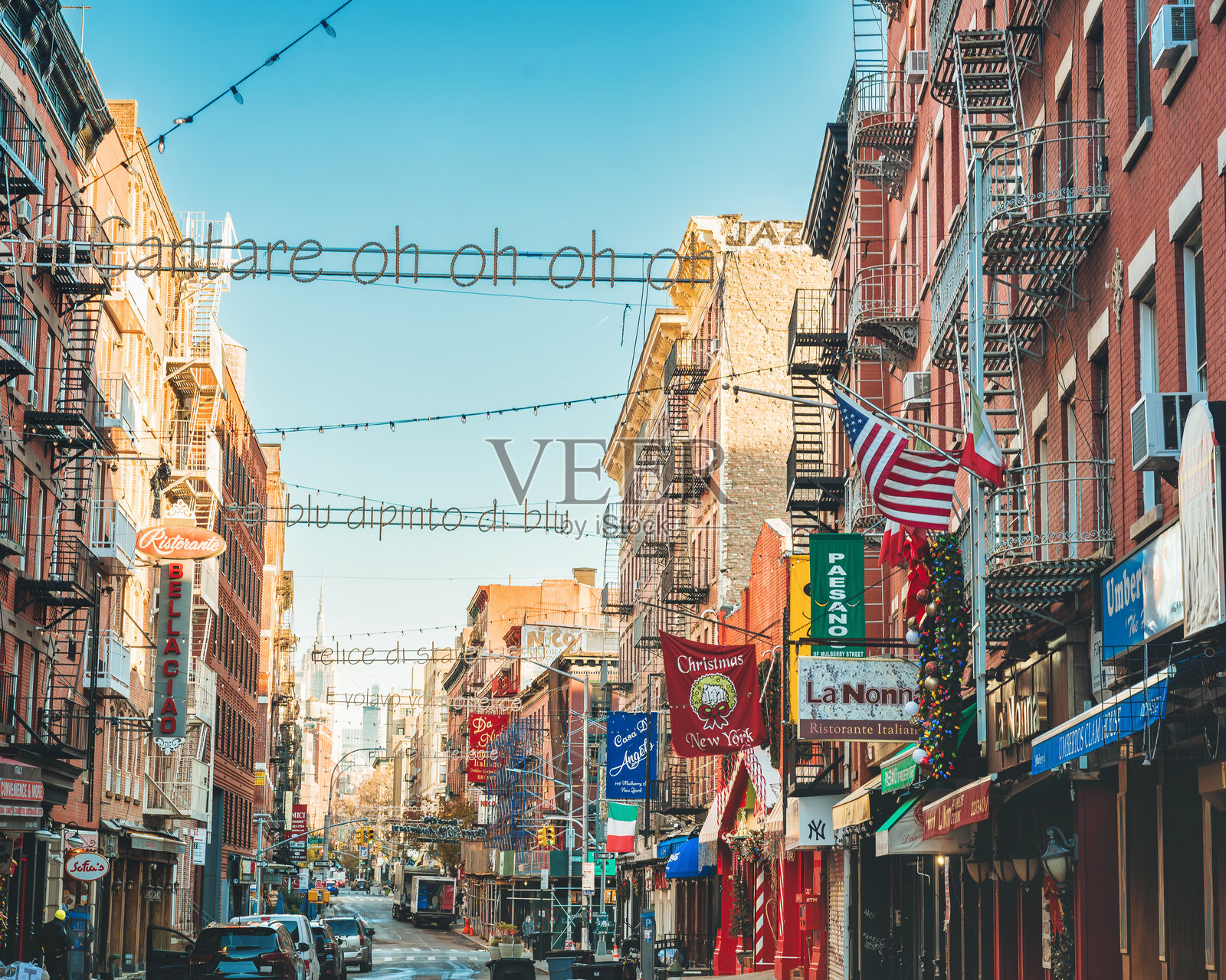 纽约的小意大利色彩斑斓的街道照片摄影图片