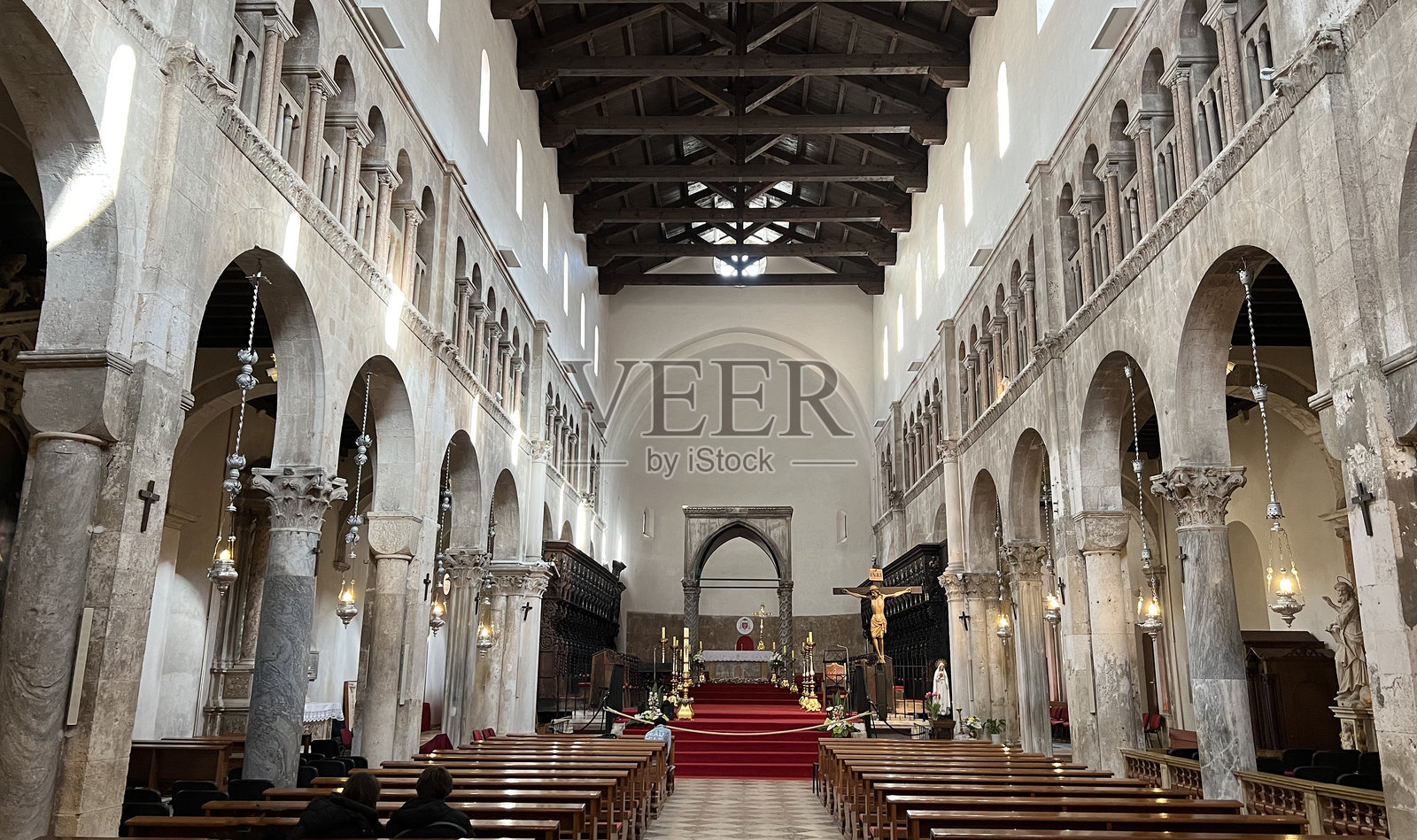 扎达尔的圣阿纳斯塔西亚大教堂（克罗地亚） - 扎达尔主教座堂或圣阿纳斯塔西亚大教堂照片摄影图片