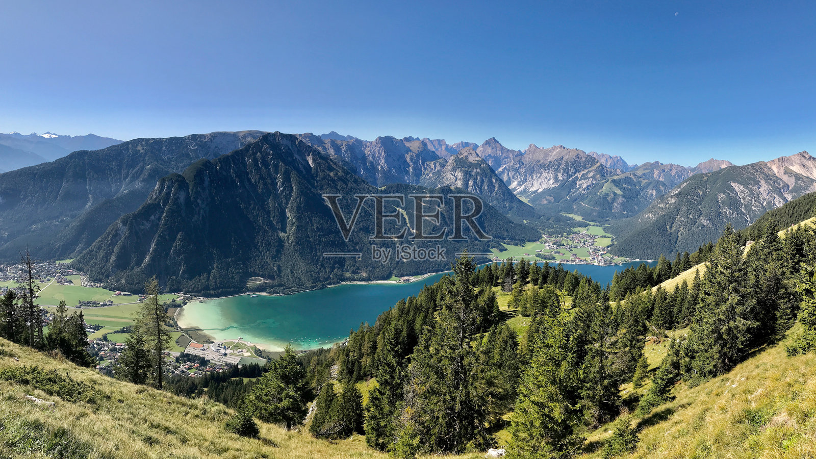 蒂罗尔的阿亨湖照片摄影图片