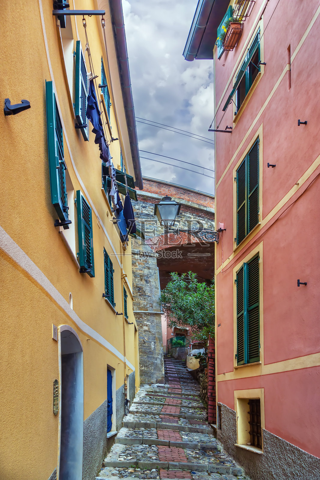 意大利内尔维的街道照片摄影图片