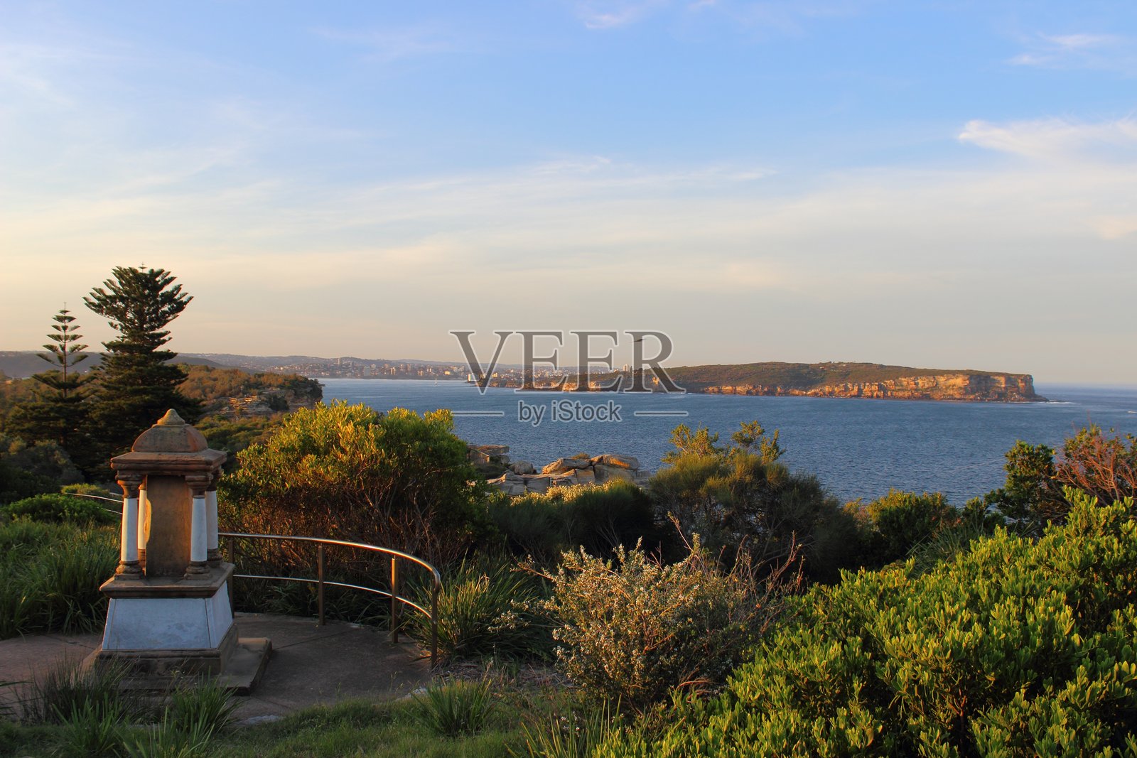 日落时分海面与天空的美丽景色照片摄影图片