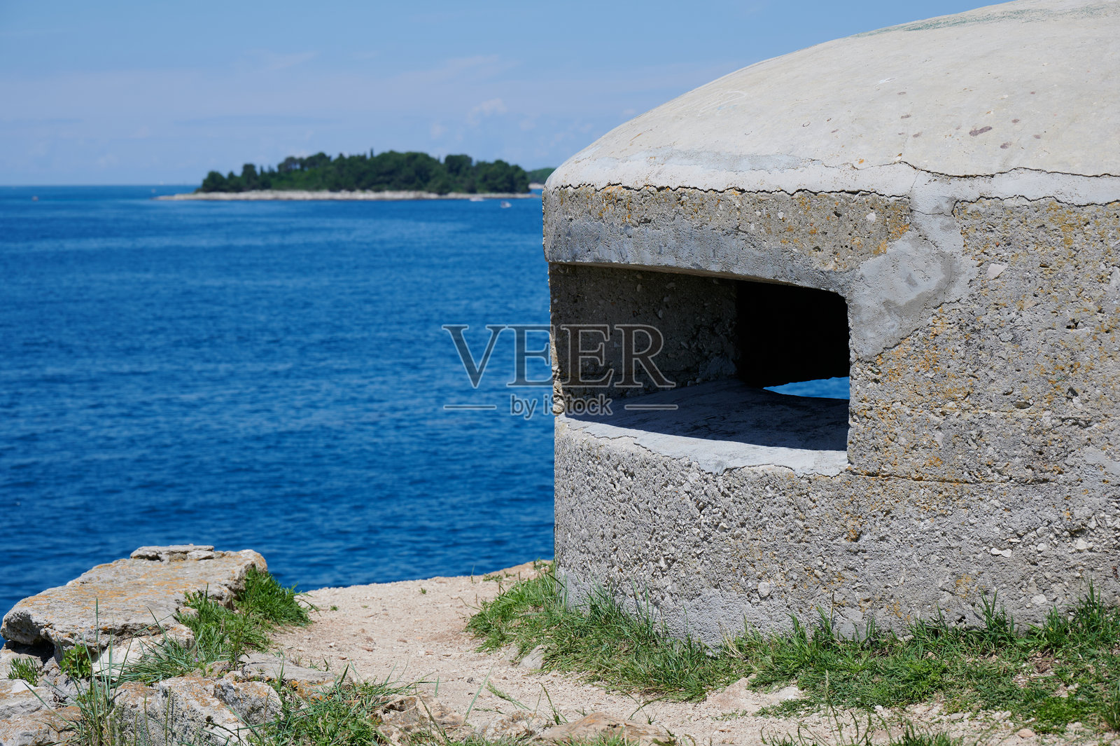伊斯特拉罗维尼的掩体设施照片摄影图片