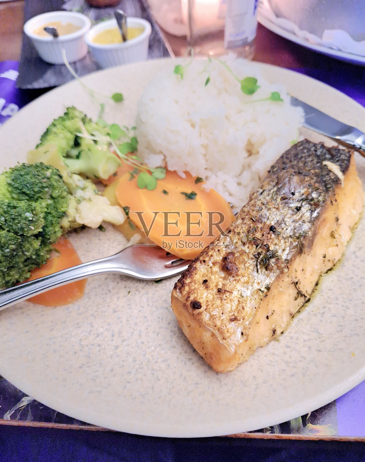 厨师的菜肴照片摄影图片