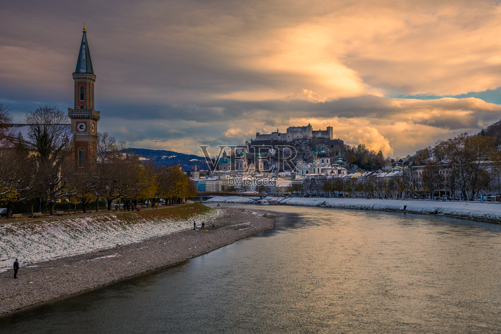 萨尔茨堡的日落照片摄影图片