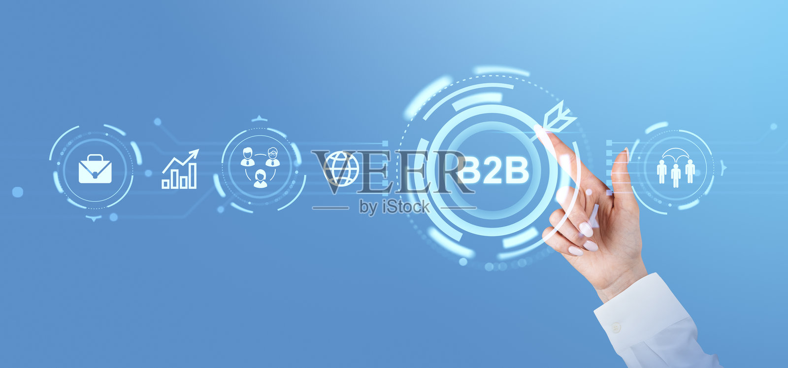 女商人用手指触摸B2B电路全息图和图标照片摄影图片