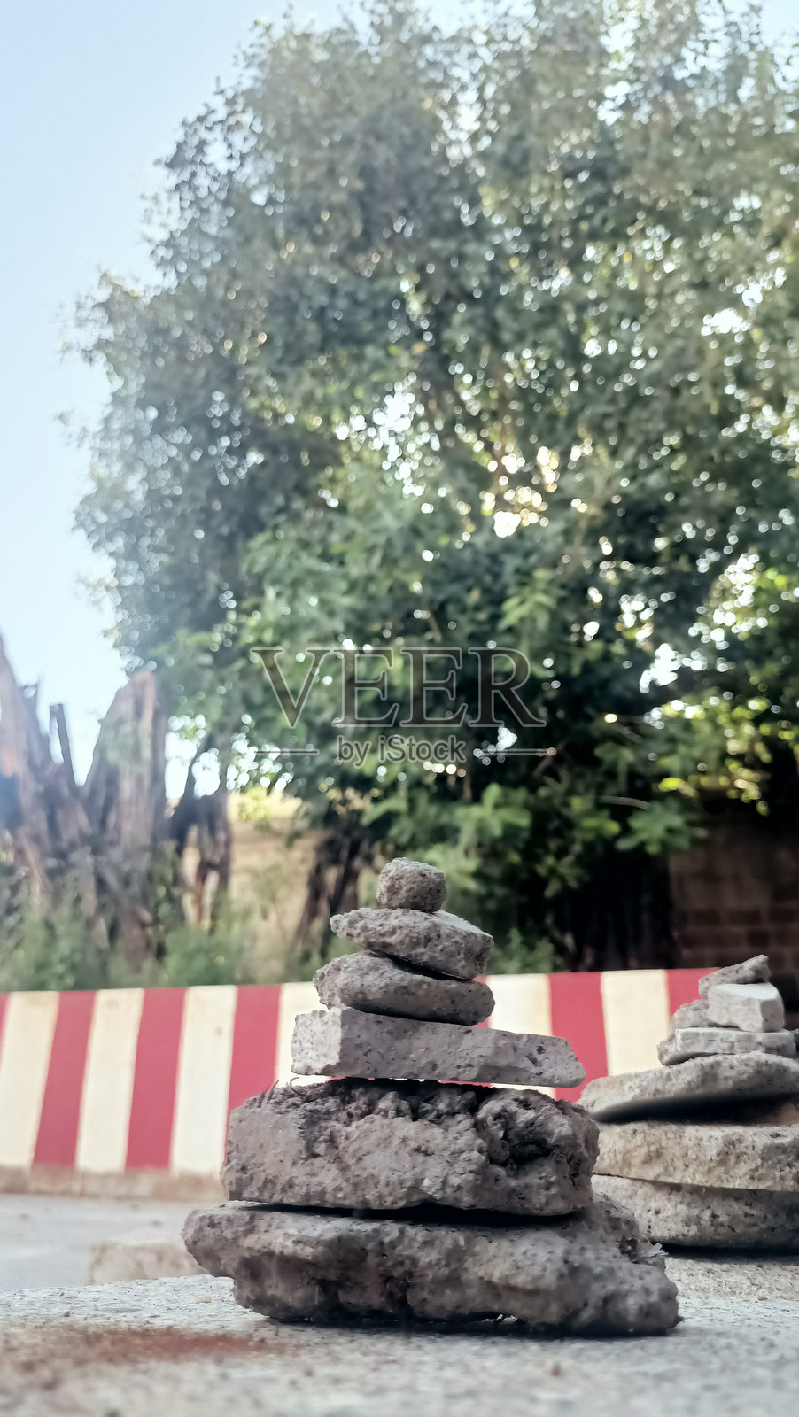 祈祷的七石庙照片摄影图片