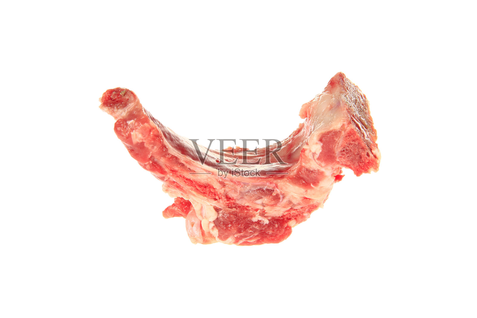 新鲜猪排在白色背景上照片摄影图片