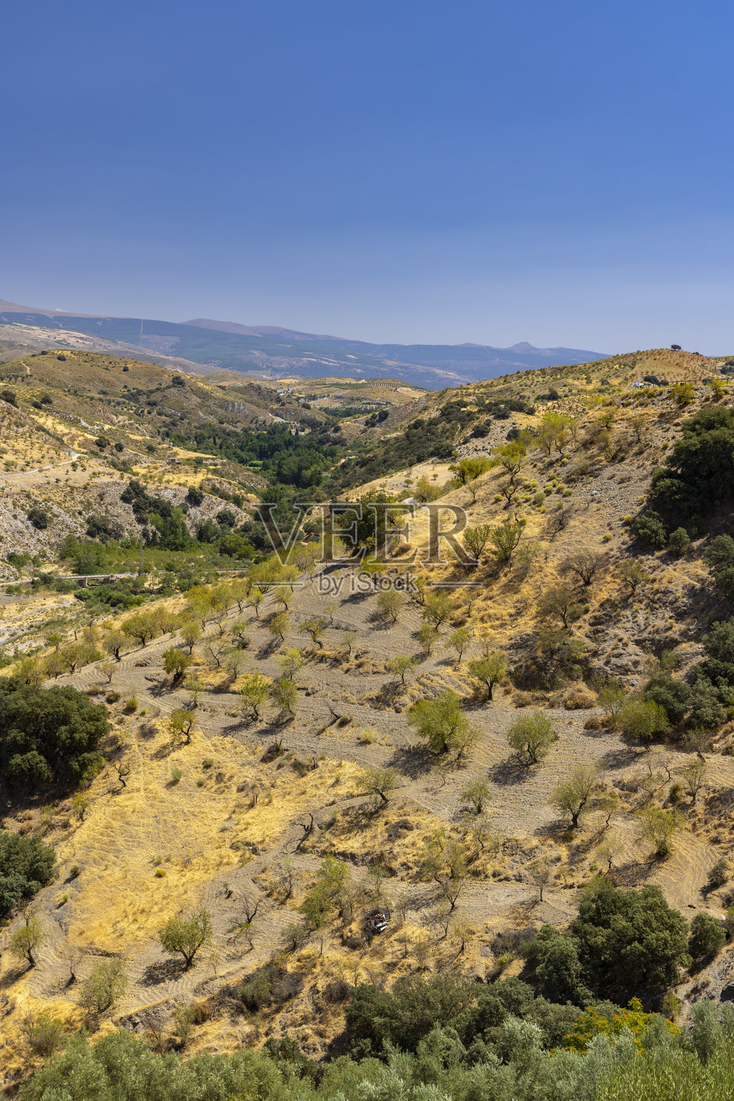 西班牙安达卢西亚的内华达山脉国家公园照片摄影图片