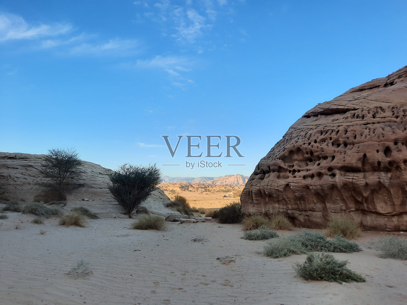 阿赫格拉考古区数千年历史的岩石美景。照片摄影图片