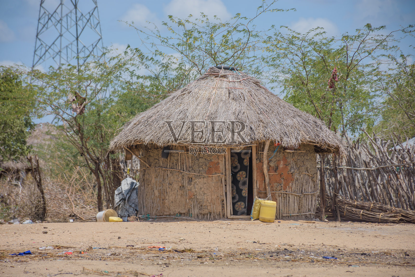 村庄里的小屋照片摄影图片