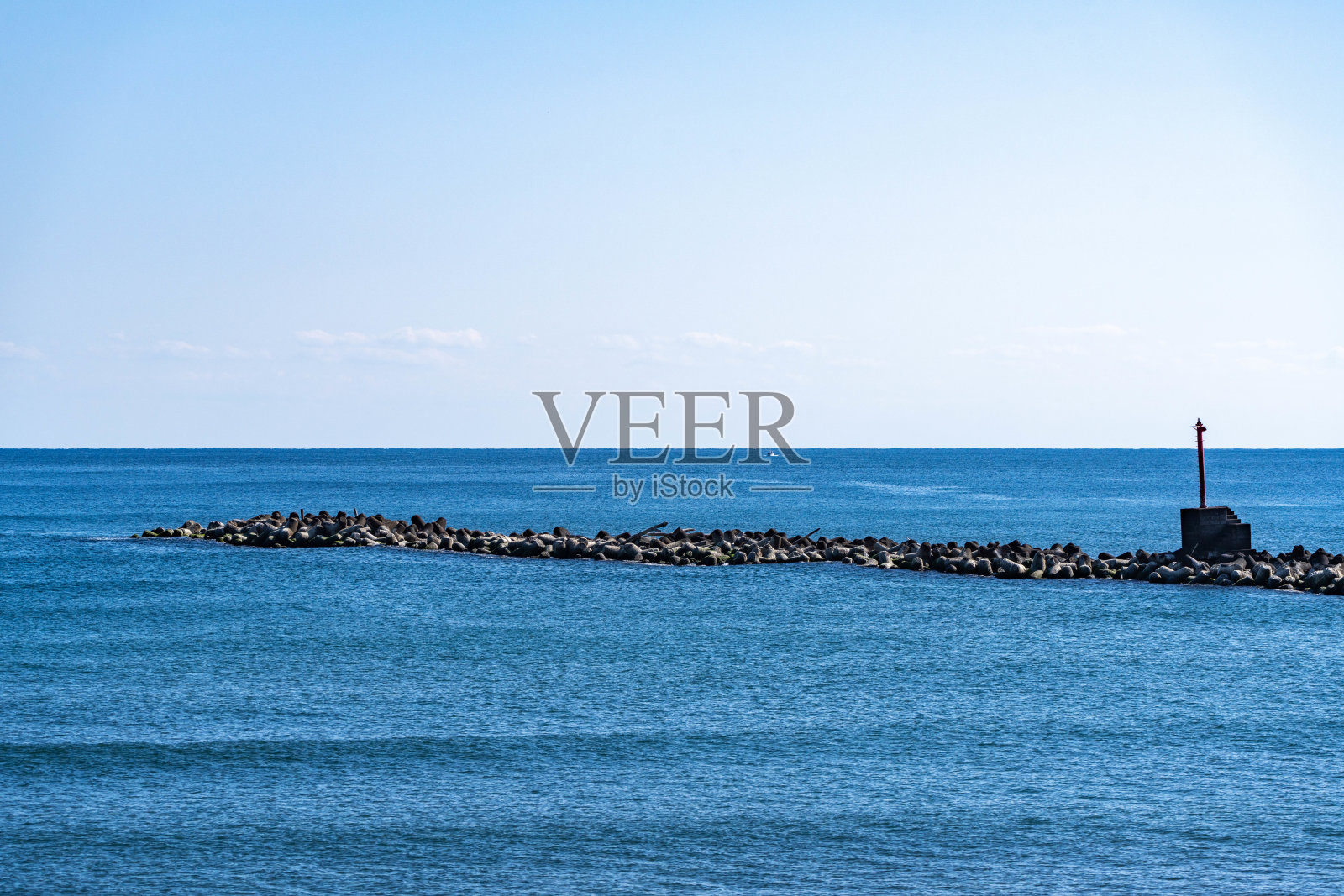 从宫崎县宫崎市港东二丁目附近看到的海景照片摄影图片