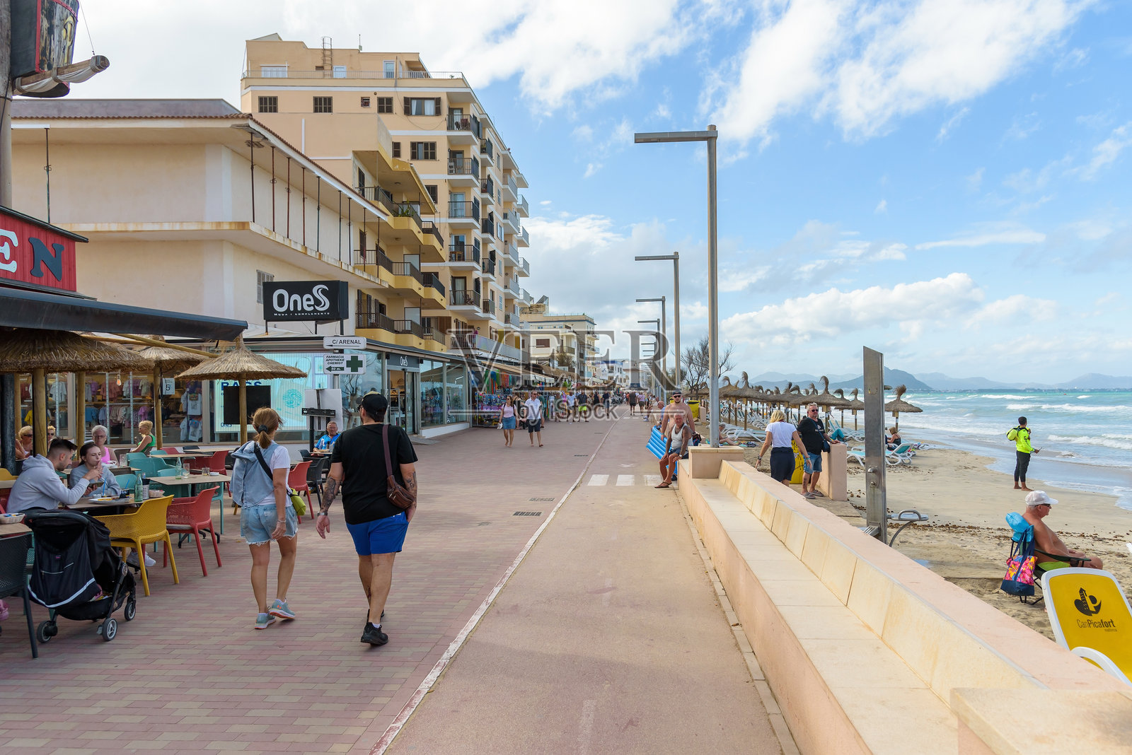 西班牙马洛卡的坎皮卡福特海滨长廊照片摄影图片