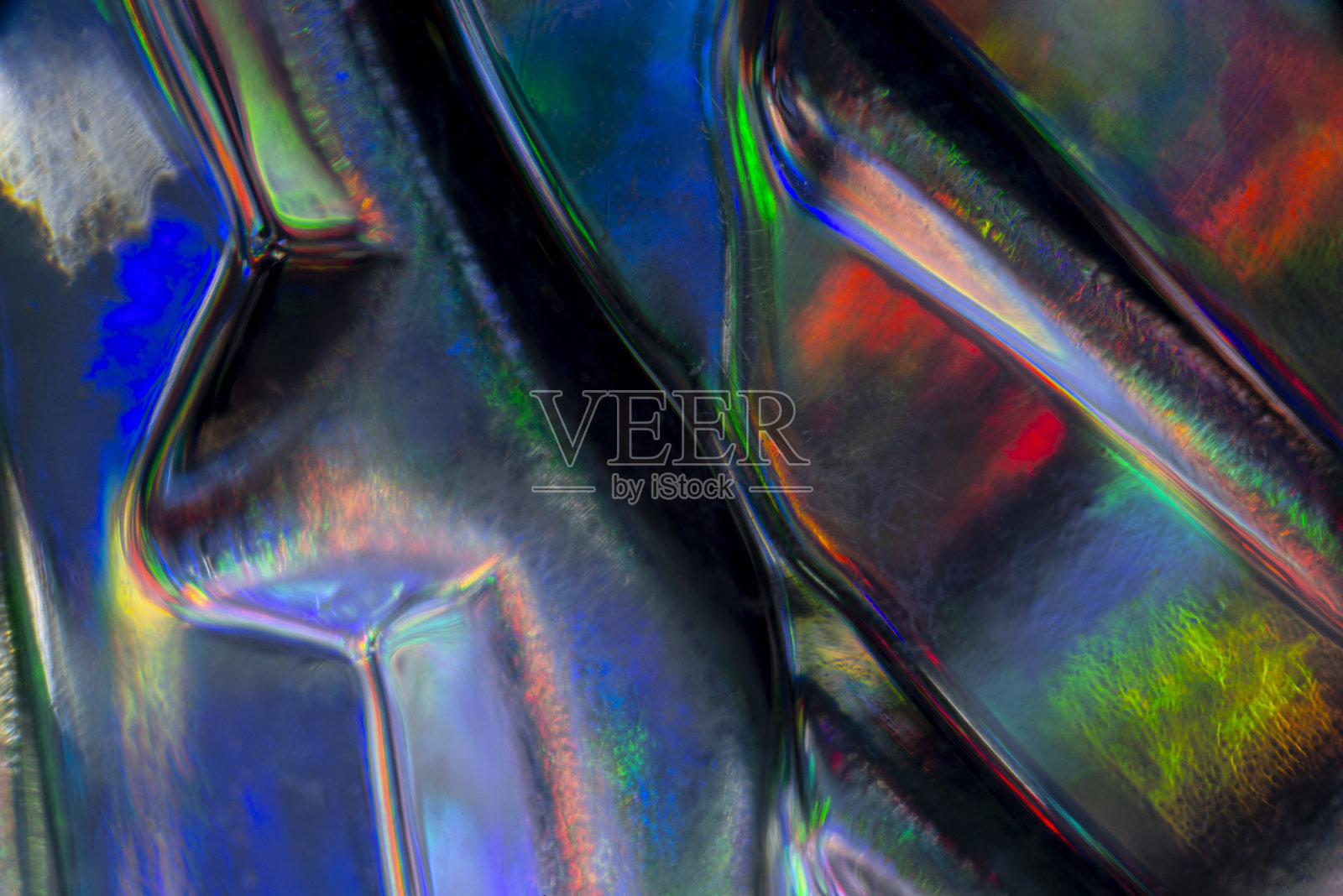 启迪之水晶杯与彩色光芒的图像照片摄影图片