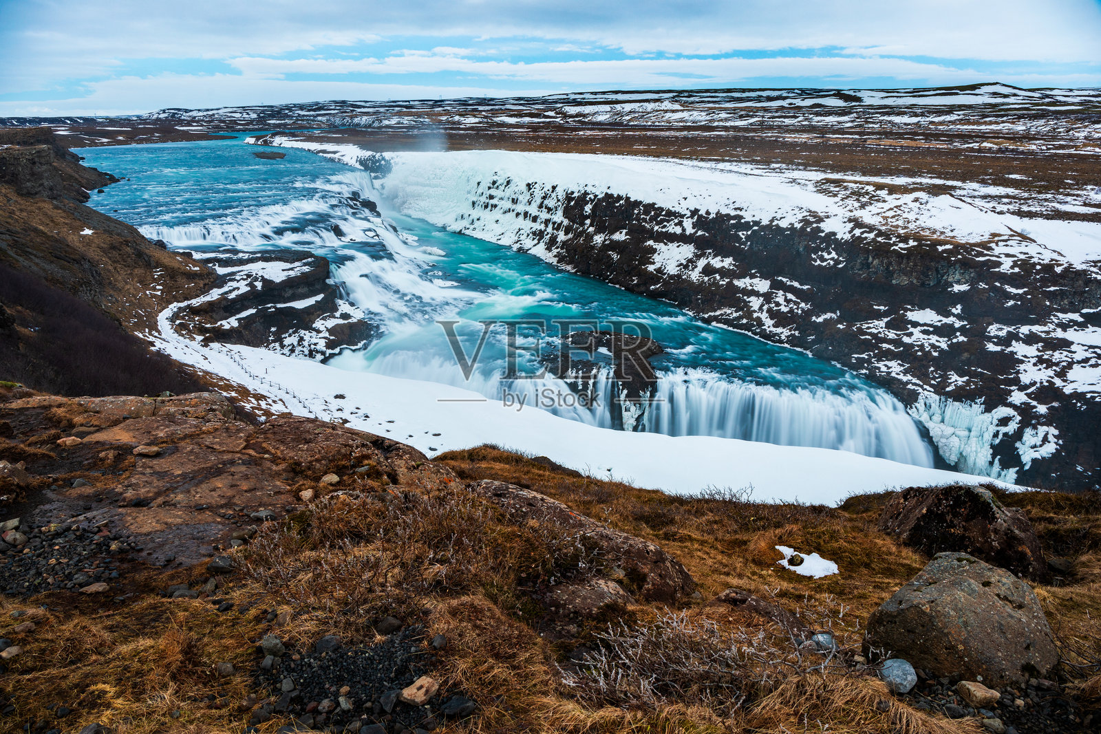 冰岛冬季的古尔福斯瀑布（鸟瞰图）照片摄影图片