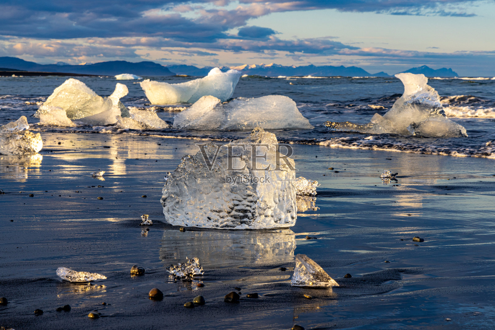 在钻石海滩的黄昏照片摄影图片