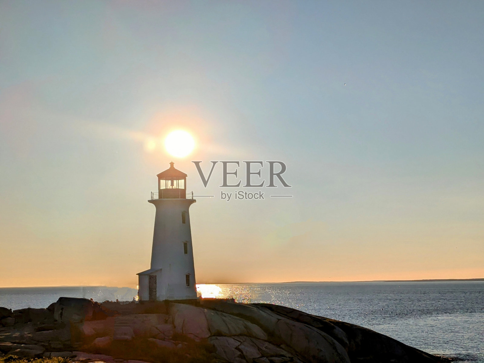 黄昏时分的灯塔照片摄影图片