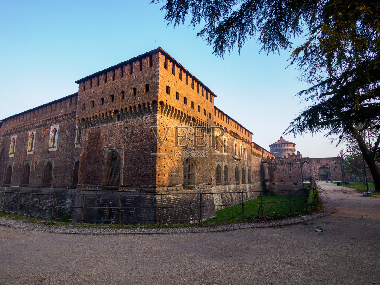 米兰的斯福尔扎城堡,意大利中世纪城堡照片摄影图片