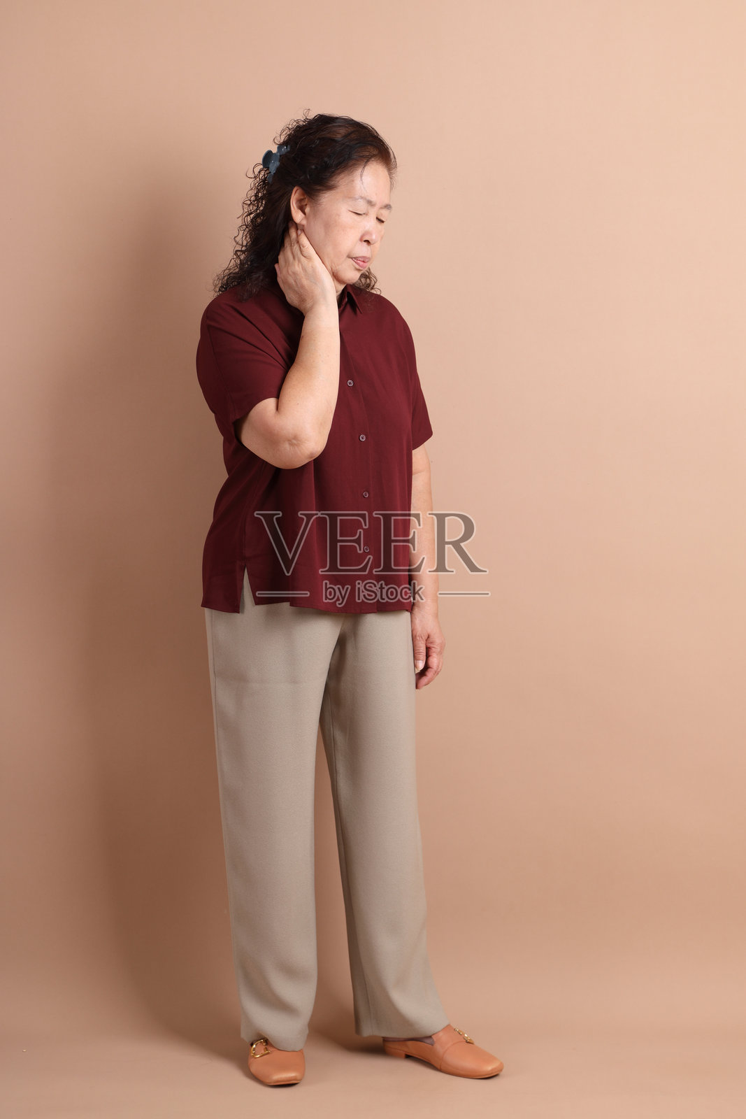 东亚年长女性照片摄影图片