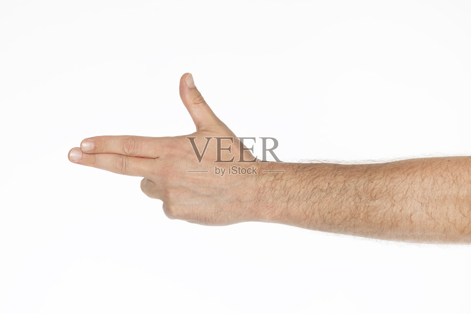 白色背景下一个人做出手枪手势的裁剪图像照片摄影图片