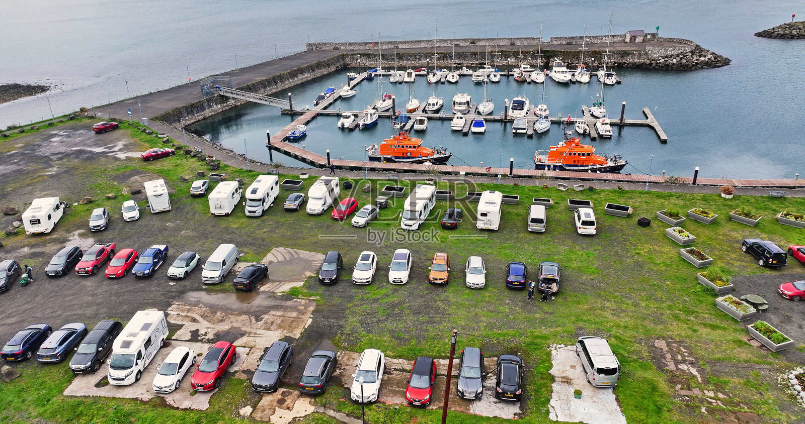 北爱尔兰安trim郡爱尔兰海边的格伦阿姆村鸟瞰图照片摄影图片