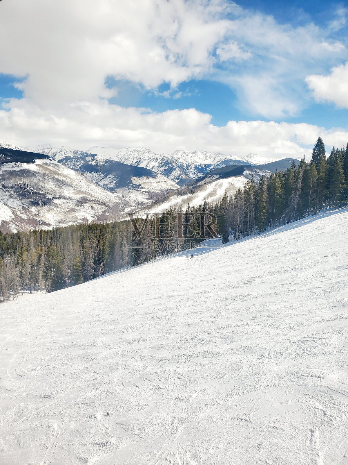 晚季滑雪照片摄影图片