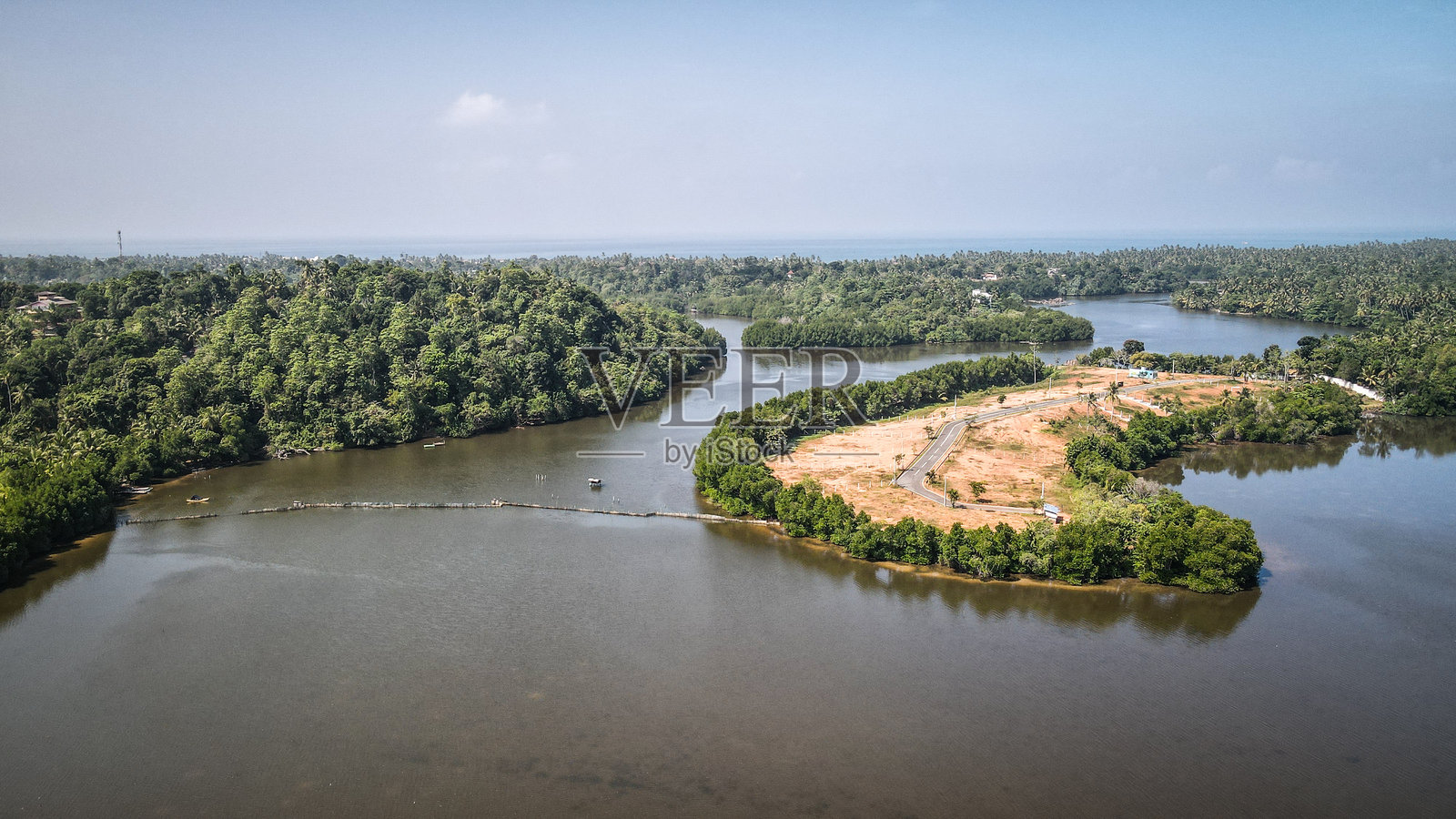 斯里兰卡马杜甘加湖的鸟瞰图照片摄影图片