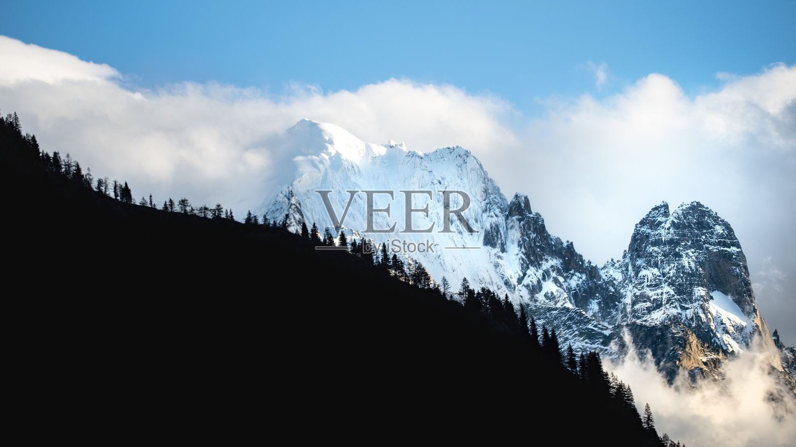 德鲁峰照片摄影图片