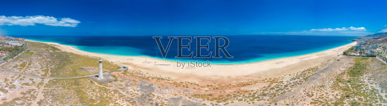 摩罗哈布尔的白色沙滩和蓝色海水，位于福尔特文图拉岛南部，加那利群岛照片摄影图片