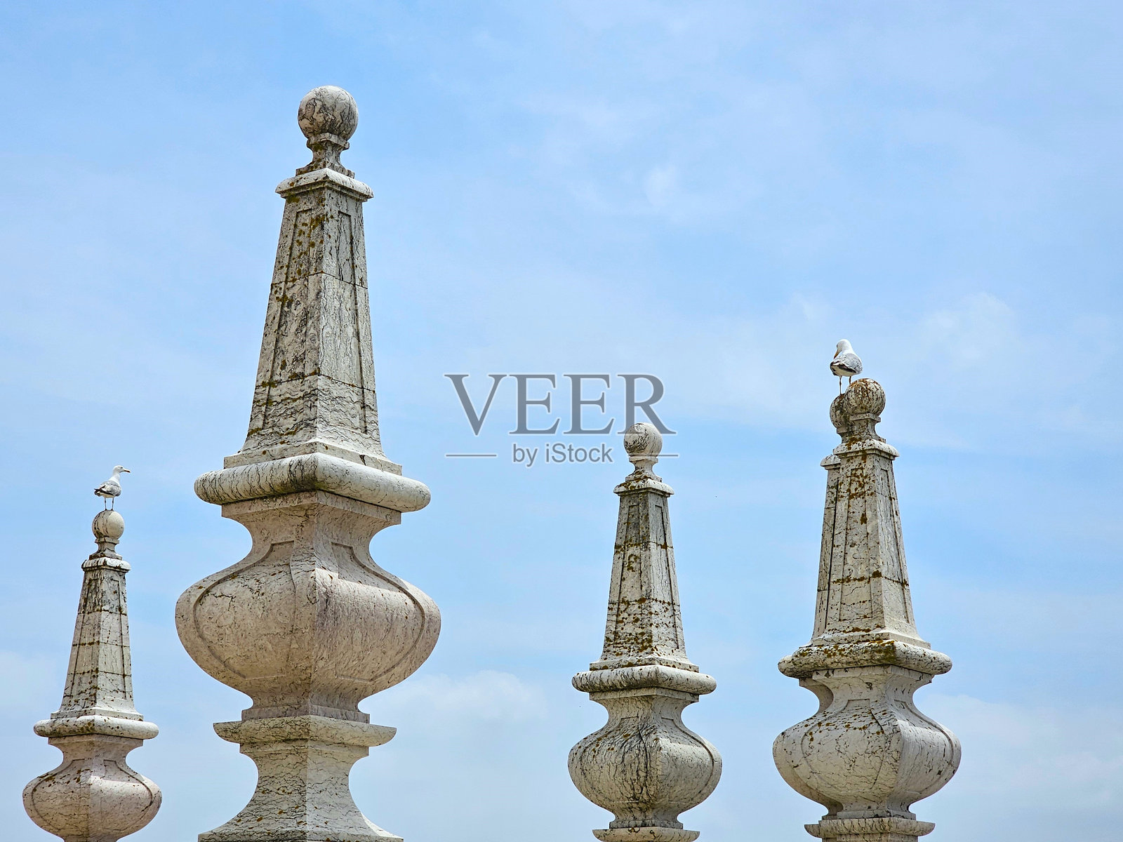 里斯本圣文森特修道院的精美石塔照片摄影图片