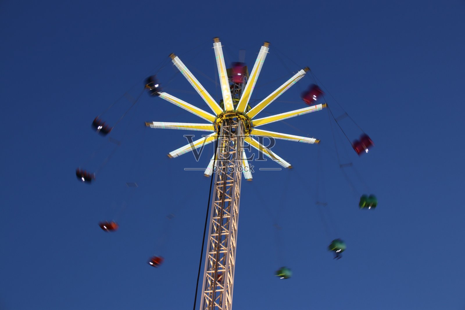 秋千塔照片摄影图片