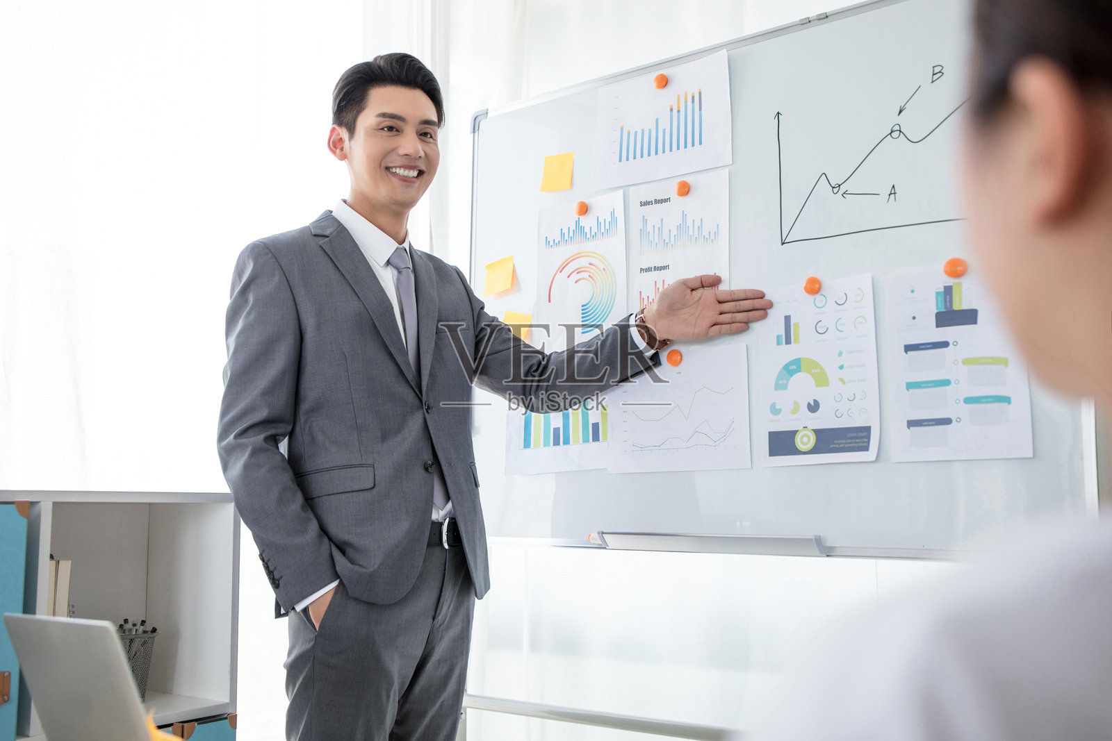 白领同事的商务办公室讲座和培训照片摄影图片