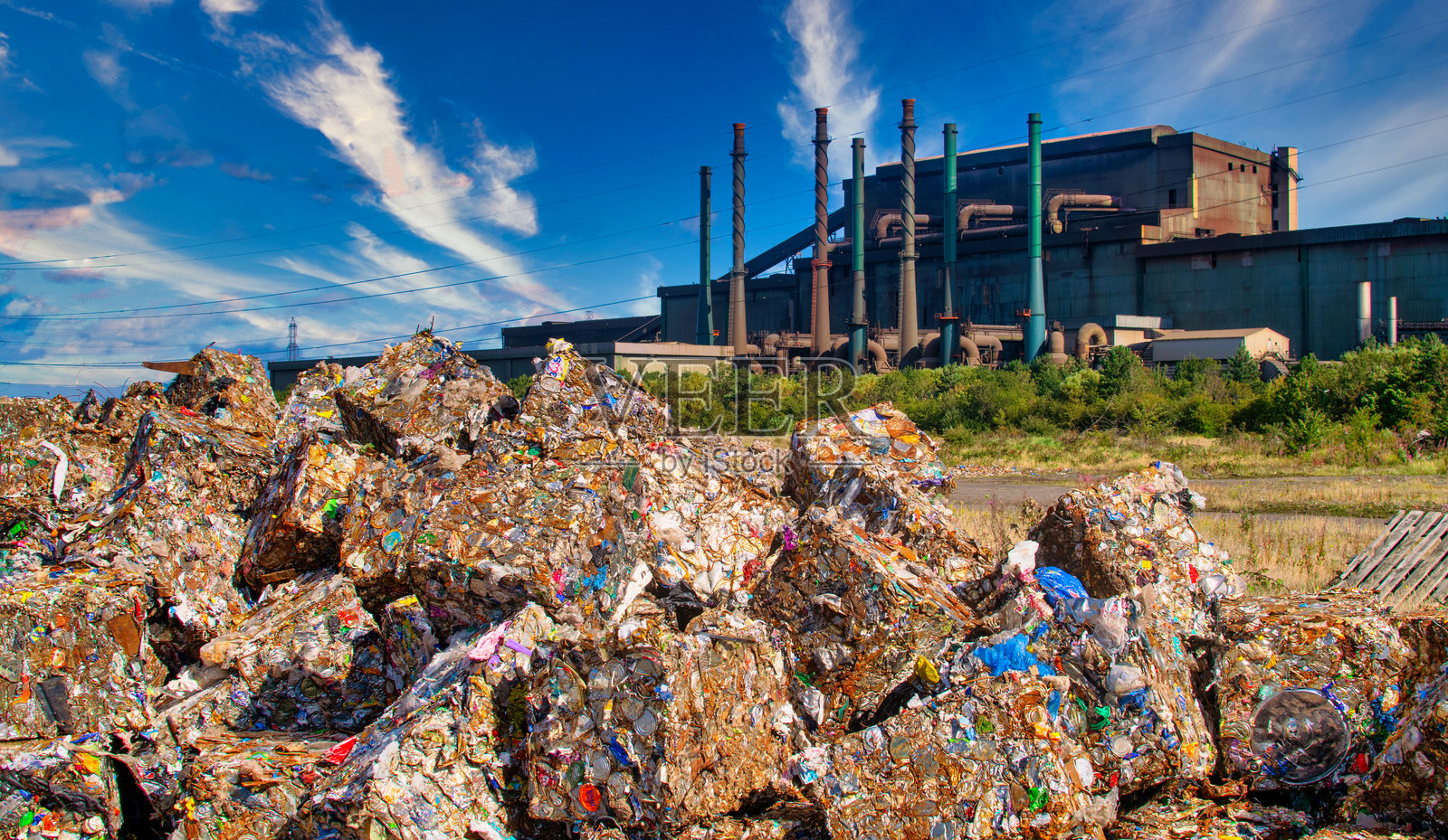 废钢回收准备熔炼用于钢铁工业照片摄影图片