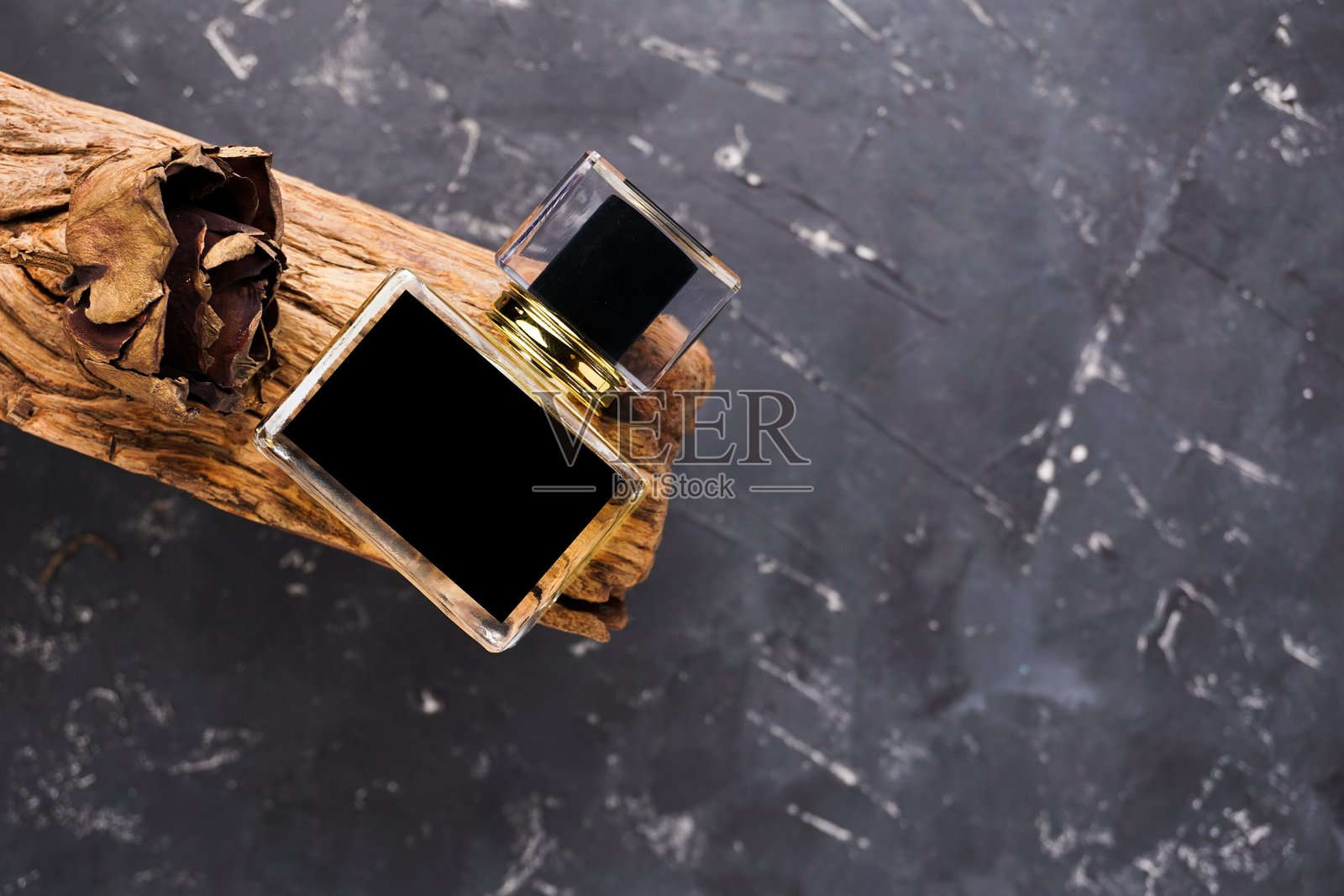 香水瓶样机照片摄影图片