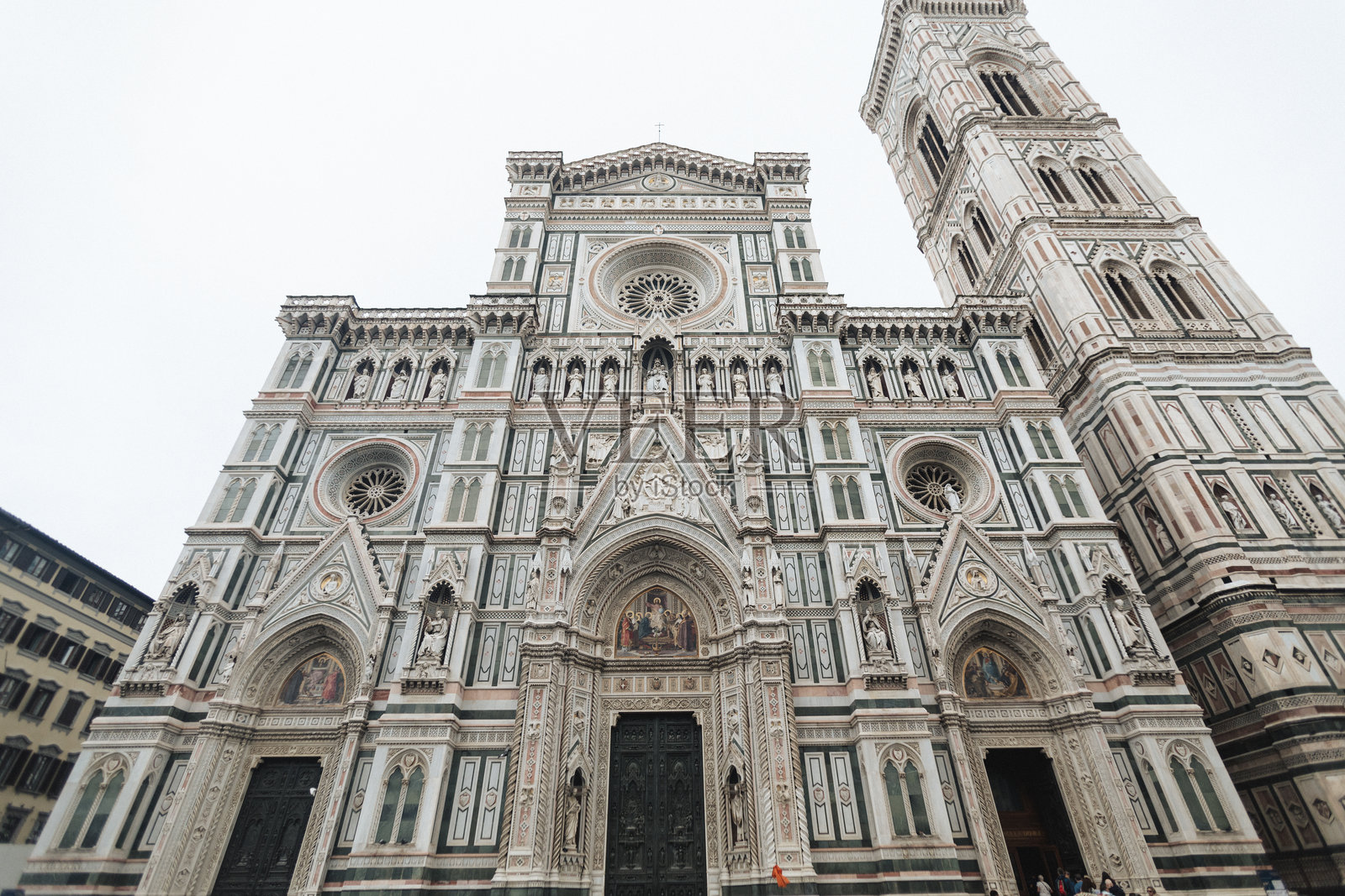 佛罗伦萨大教堂和洗礼堂，圣母百花大教堂广场照片摄影图片