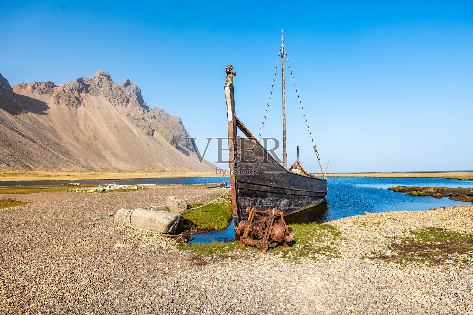 东冰岛斯托克斯内斯岬角的维京村庄，靠近维斯特拉霍恩山照片摄影图片